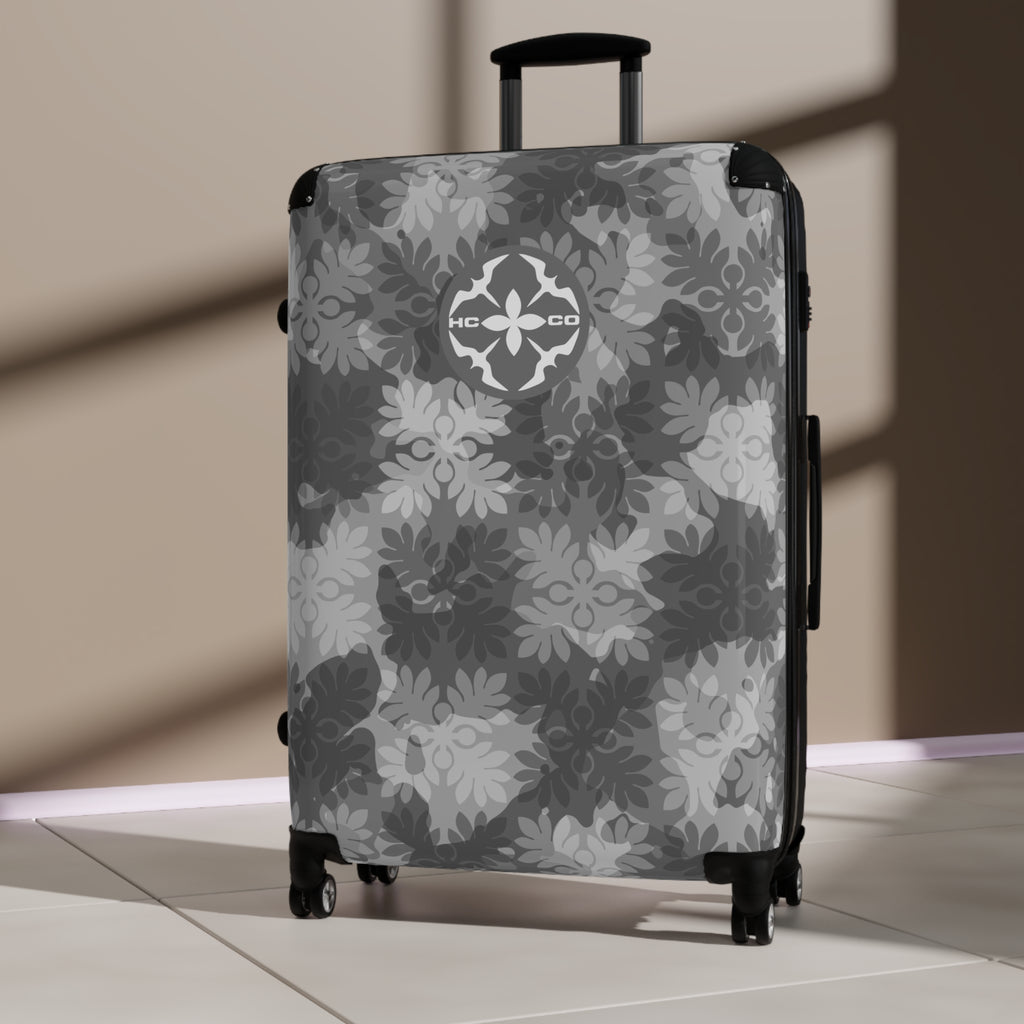 ‘Ulu Quilt Camo Suitcase (Gray)