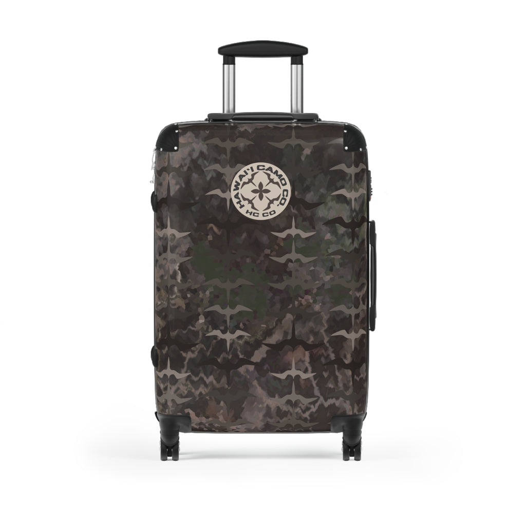 ʻIwa ʻĀina Camo Suitcase